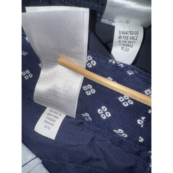 Old Navy Pixie Career Pants Bundle Womens 8 Navy Blue Work Office Slim Pants - Picture 13 of 13